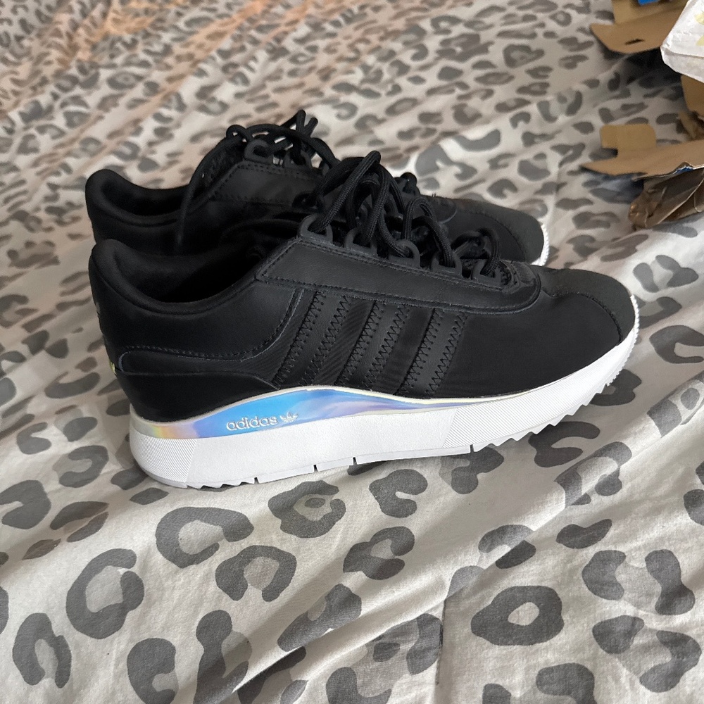New women’s adidas